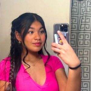 Meet your Posher, Sonia